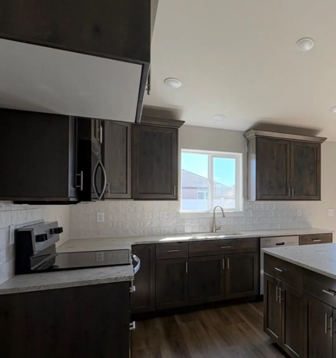 4 bed, 1441 sqft, $2,275 — Photo 4