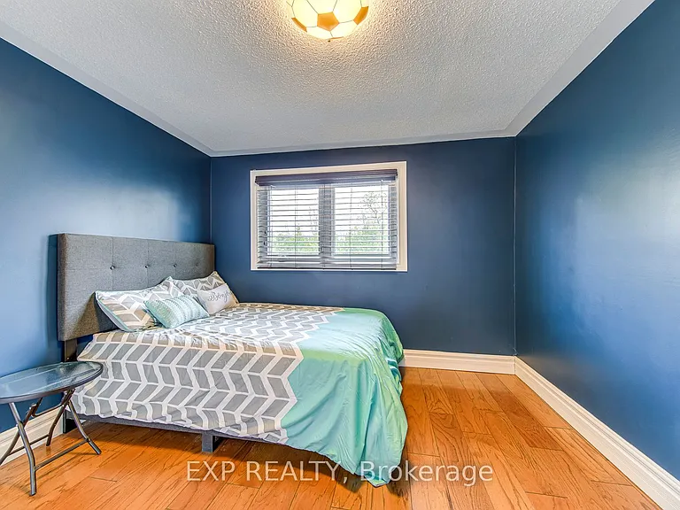 1225 Hedgestone Cres — Photo 32