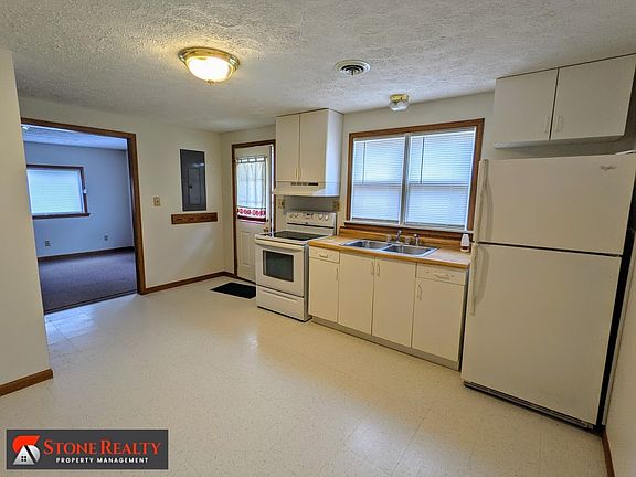 3rd image of 1327 Buckeye St