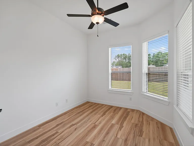 9738 Roaring River Falls Ln — Photo 15