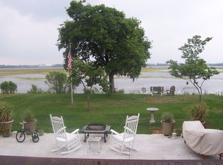 714 Woodward Rd, Charleston, SC 29407