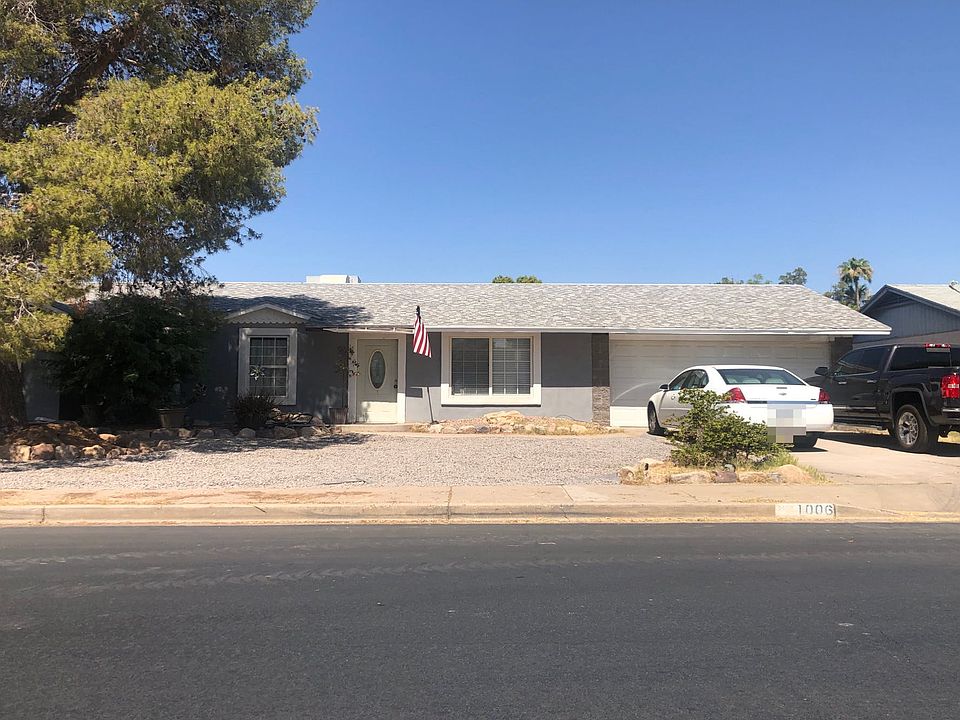 1st image of 1006 S 33rd Pl