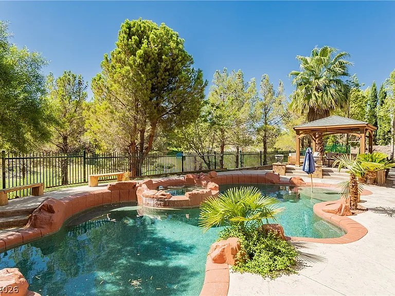 12097 Oakland Hills Dr — Photo 9