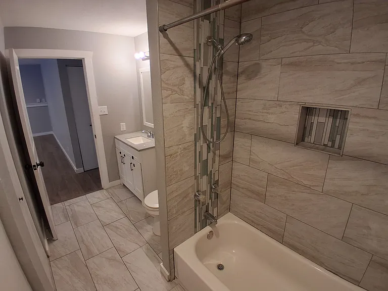 1801 Jones Ave #C — Photo 5