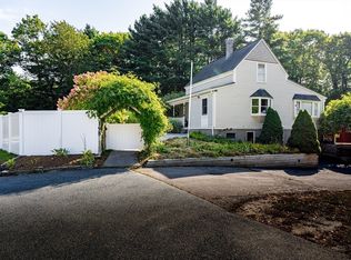 198 Samoset St, Plymouth, MA 02360