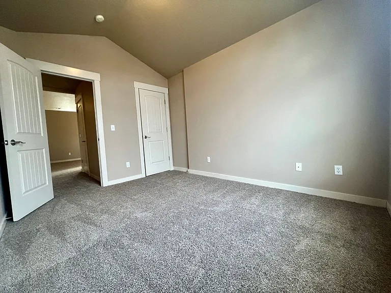 63220 Lancaster St — Photo 4