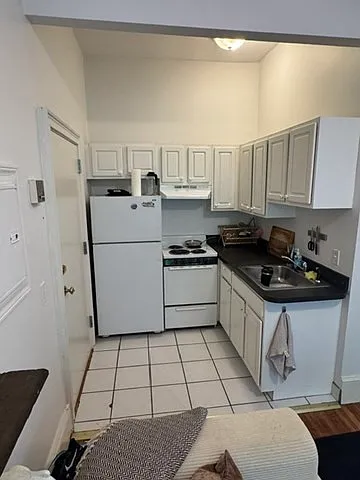 2 Wellington St #5 — Photo 9
