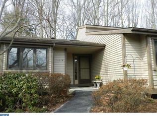 1118 Merrifield Dr, West Chester, PA 19380
