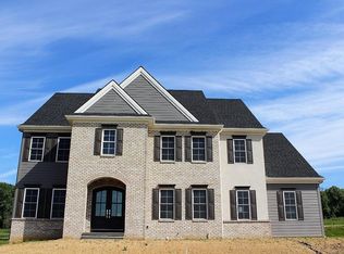 443 E Delp Rd, Lancaster, PA 17601