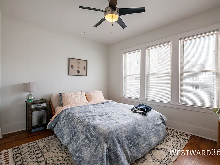 4110 N Richmond St #2R — Photo 4