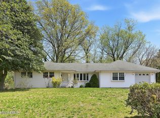 5 Lone Oak Road, Middletown, NJ 07748