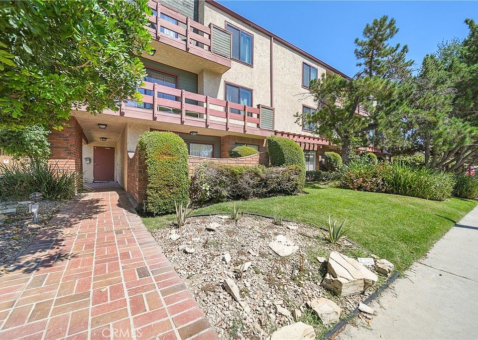 1st image of 4524 Tujunga Ave APT 12