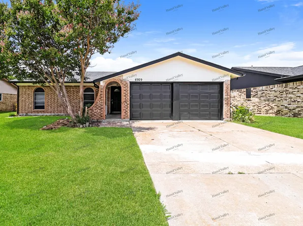 6929 McCoy Dr, Watauga, TX 76148