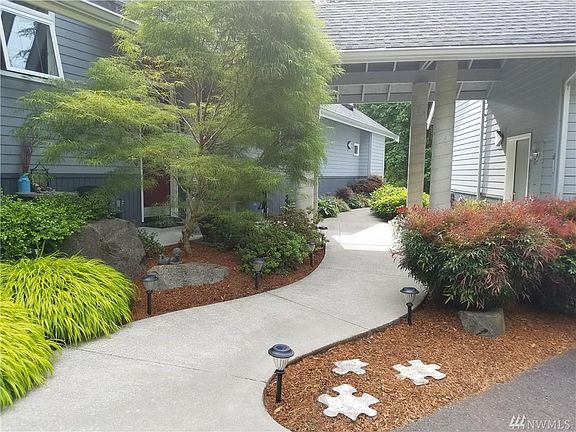 2nd image of 2036 Springer Hills Ln SE