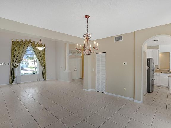 5th image of 16317 NW 15th St