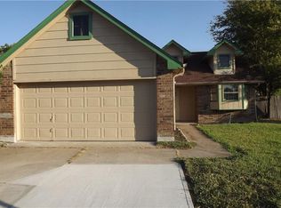 507 Red Coat Ln, Arlington, TX 76002