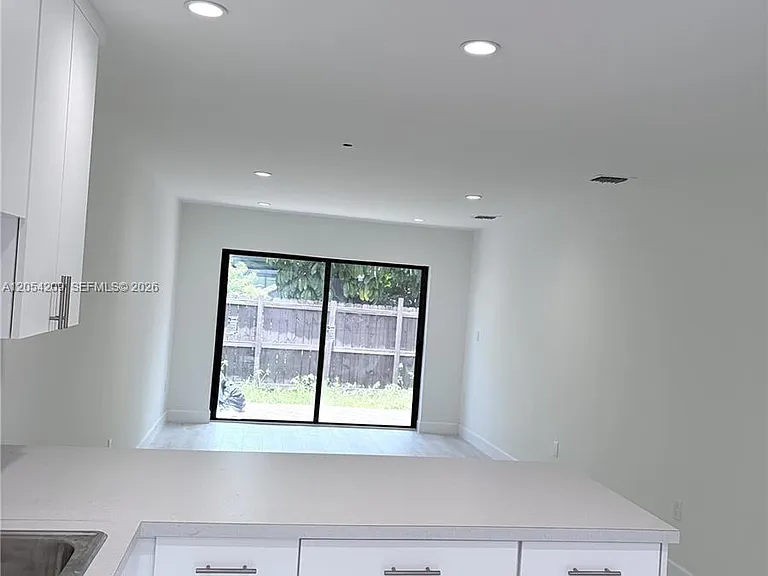 3809 SW 82nd Ave #V-20 — Photo 9