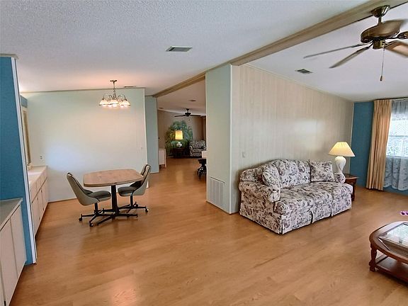 4th image of 430 La Buona Vita Drive