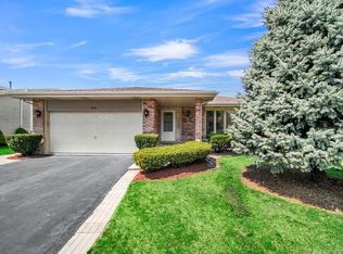 658 N Katherine Ln, Addison, IL 60101