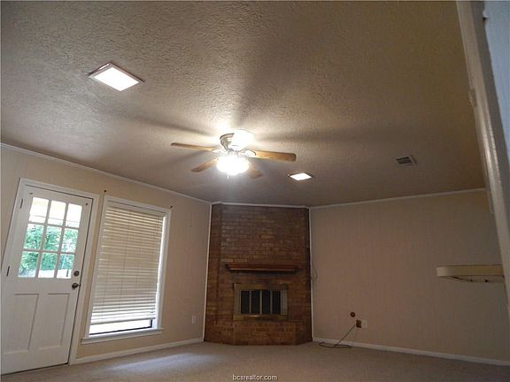 4th image of 3014 Adrienne Dr