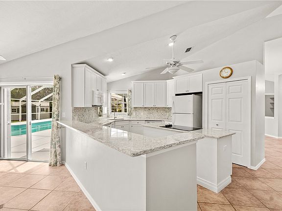 2nd image of 738 Periwinkle Dr