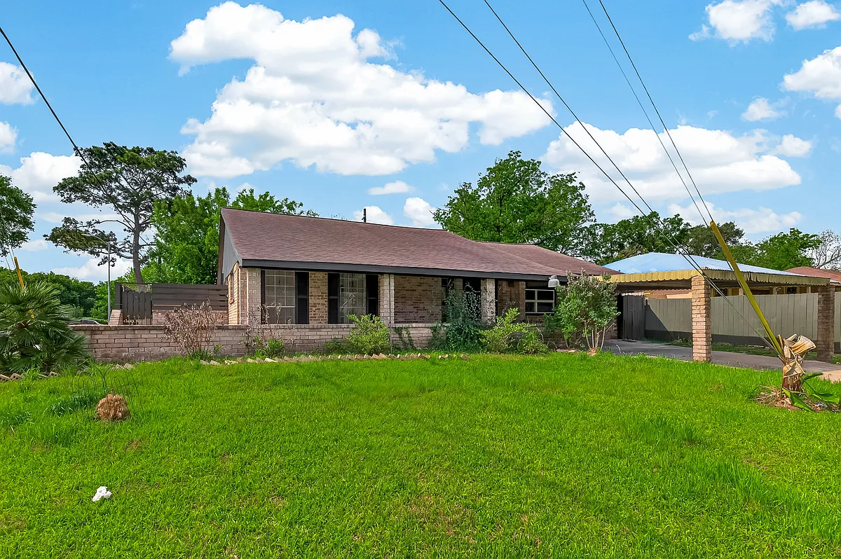 Building Photo - 3703 Tiffany Dr