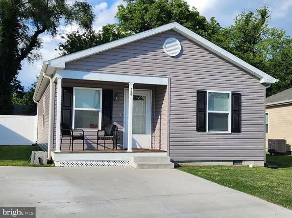 724 E Poplar St, Seaford, DE 19973