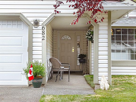 4th image of 682 Pineridge Dr