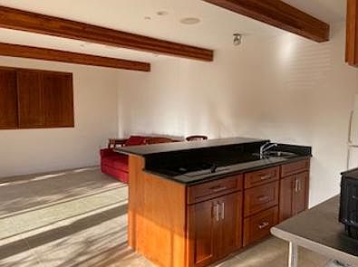 Built-in cook top, (not visible).