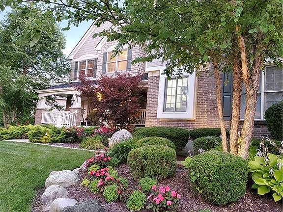 4th image of 1250 Hook Estate Dr