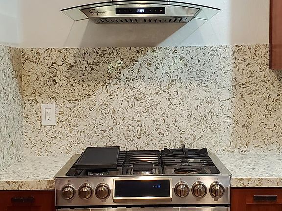 5th image of 1350 Oak Knoll Dr