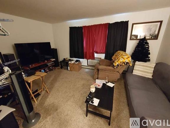 4th image of 2137 S Taylor Dr