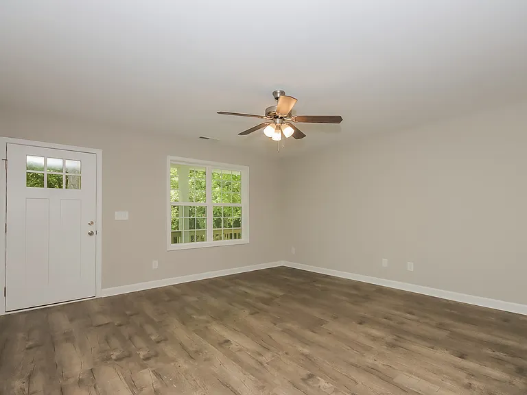 200 Ashbrook Rd — Photo 5