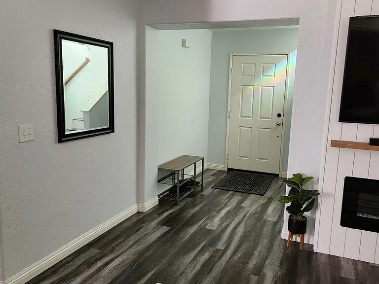 606 Kitty Hawk Dr — Photo 3