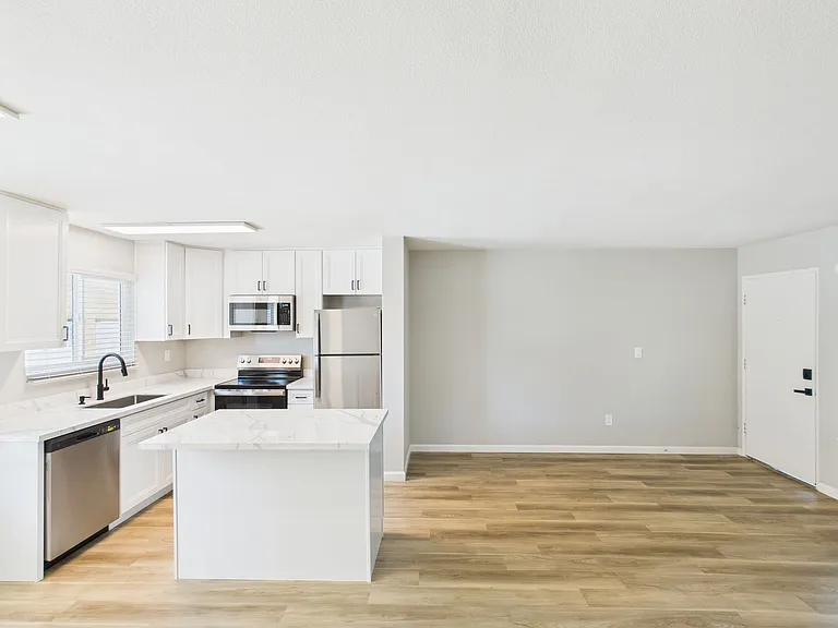 NNP - 3752 Nile Street — Photo 4