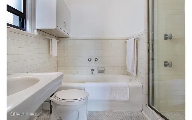 Sold by Douglas Elliman | media 23