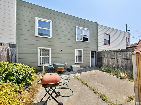 5th image of 2644 Phelps St