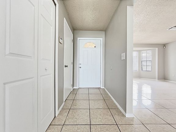 3rd image of 1017 Whalebone Bay Dr