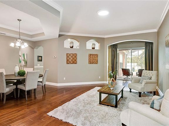 3rd image of 338 Brentwood Club Cv
