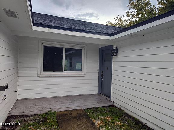 3rd image of 136 Muscovy Ct