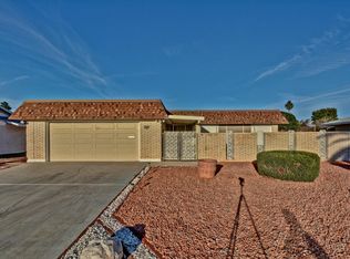 10802 W Camelot Cir, Sun City, AZ 85351