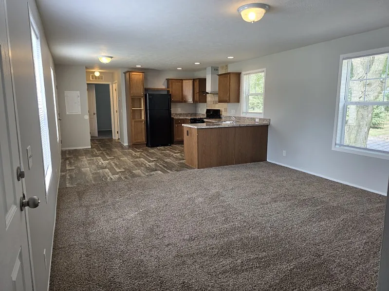 Convienent And Comfort Living! — Photo 3