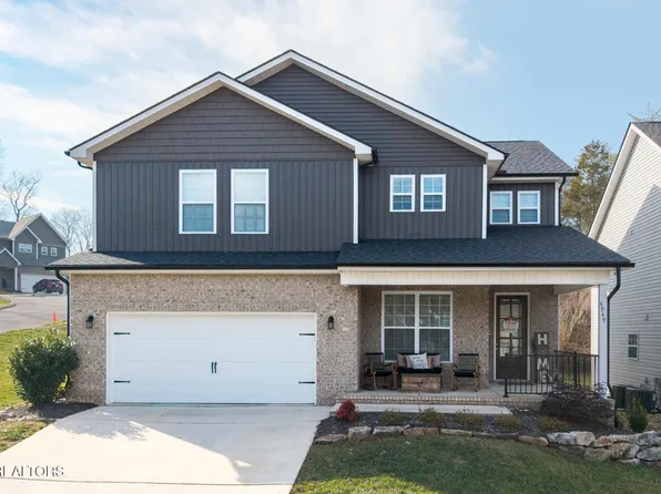 4949 Creek Bank Dr, Knoxville, TN 37920