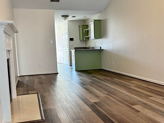 5th image of 1016 Ashley Brook Ln