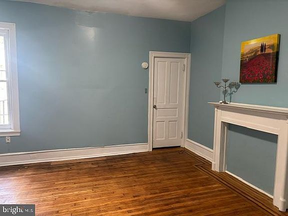 4th image of 3527 Old York Rd