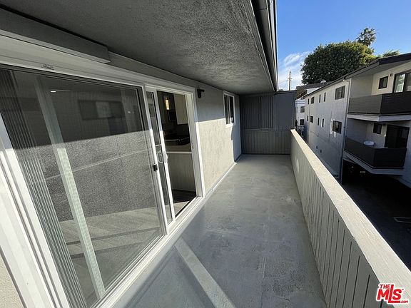 4th image of 1840 N Gramercy Pl