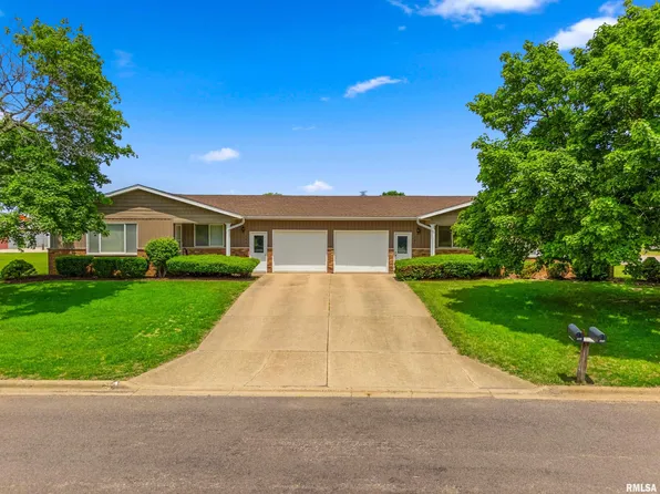 101-103 Nina Ct, Pekin, IL 61554