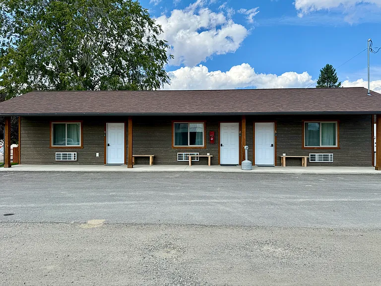 325 S Main St #3 — Photo 3