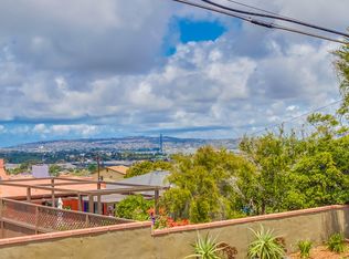 2902 Poinsettia Dr, San Diego, CA 92106