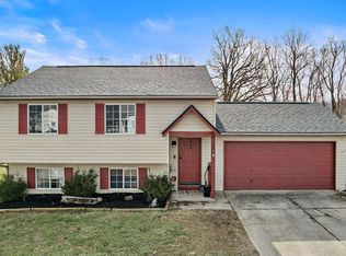 2323 Chaucer Dr, Columbus, IN 47201